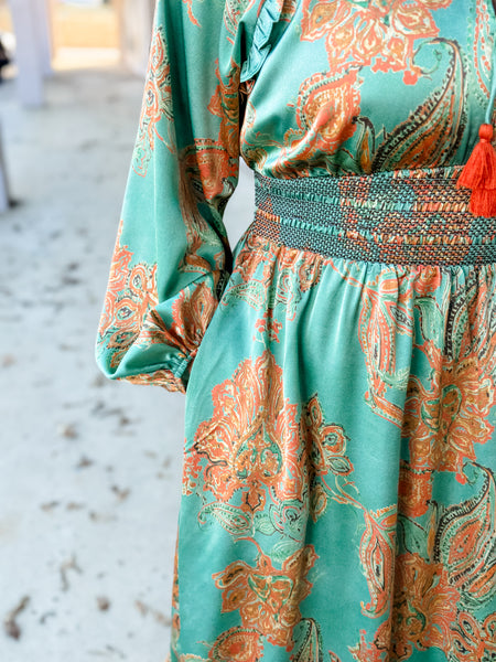 Buttercup Breeze Midi Dress