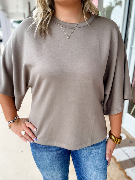 Sandstone Ease Top