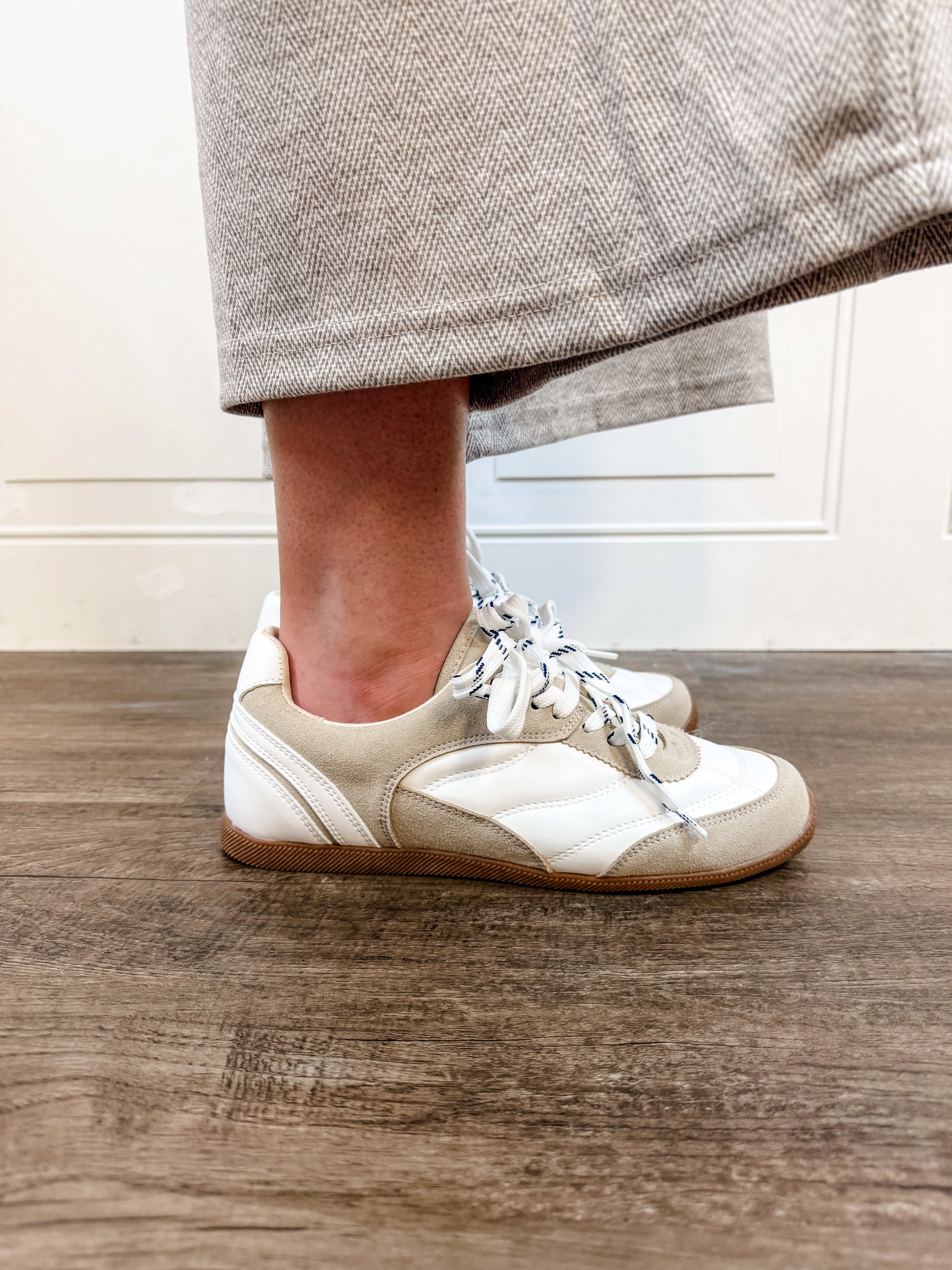 Everyday Essential Sneakers - Just a Small Town Girl