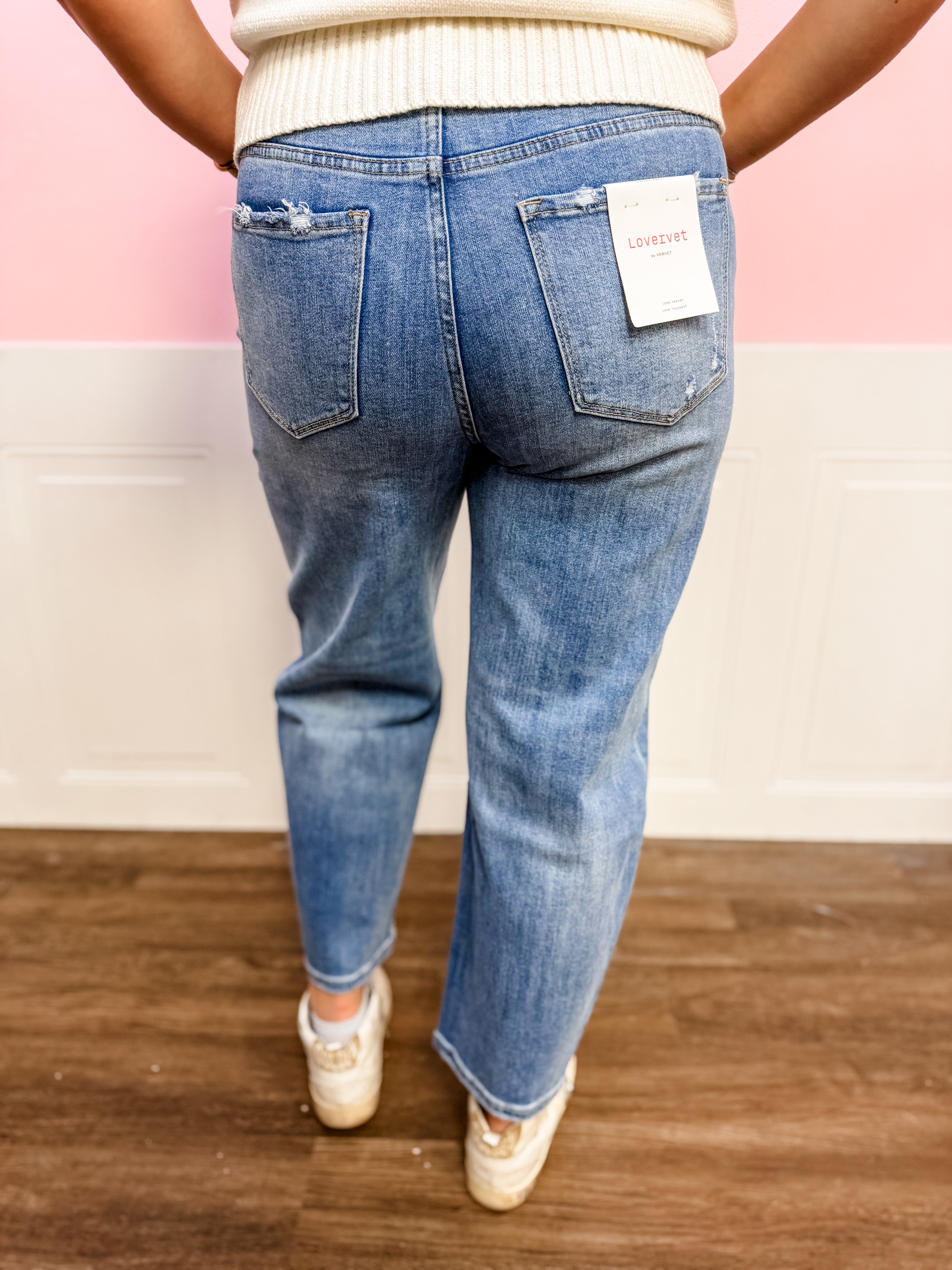Lovervet Super High Rise Barrel Jeans - Just a Small Town Girl