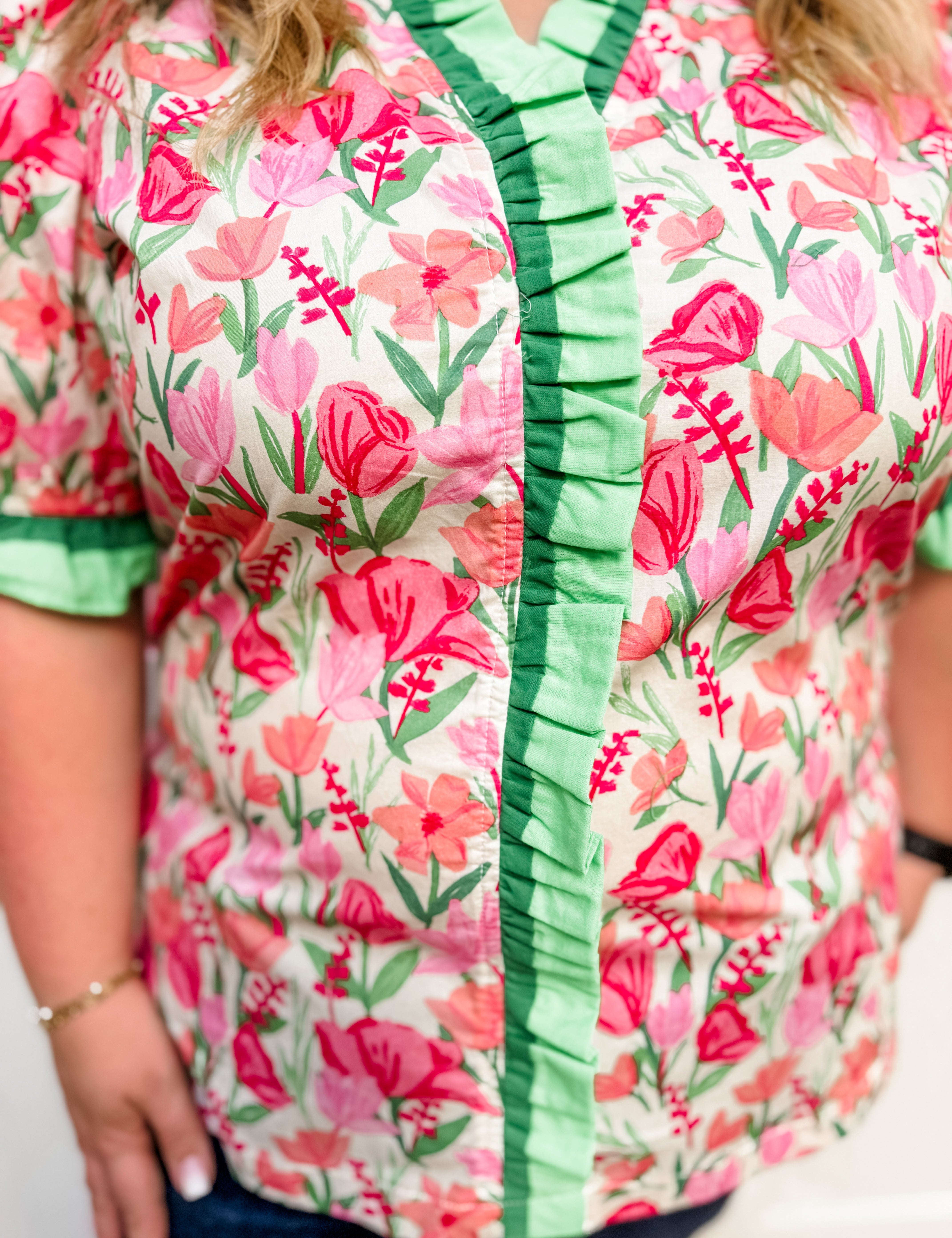 Tulip Market Bliss Top: Plus Size - Just a Small Town Girl